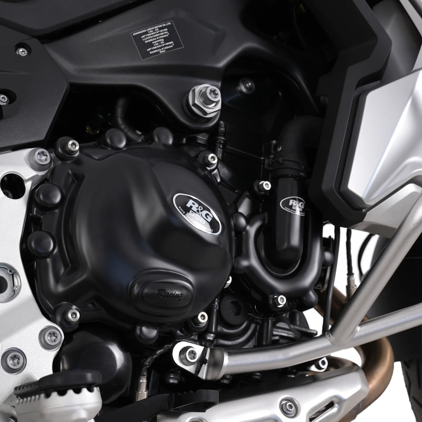 R&G Протектор за двигател Race (дясна страна) за BMW F 900 R (2020+), F 900 XR (2020–2024), F 900 GS (2024+), F 900 GS Adventure (2024+) и др. (ECC0305R)