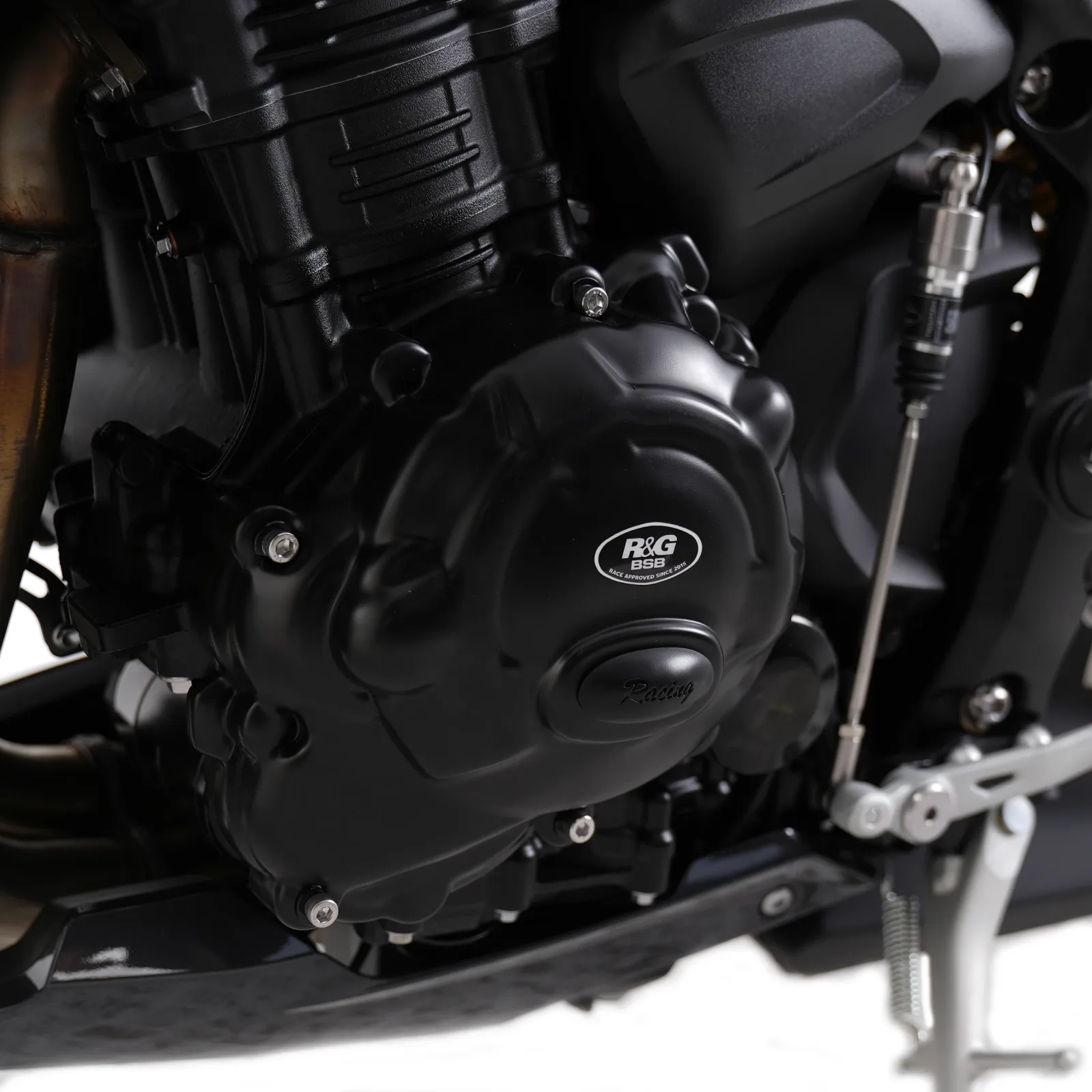 R&G Протектор за двигател Race (лява страна) (капак на генератора) за Triumph Speed Triple 1200 RS (2021+), Speed Triple 1200 RR (2022+) и др.