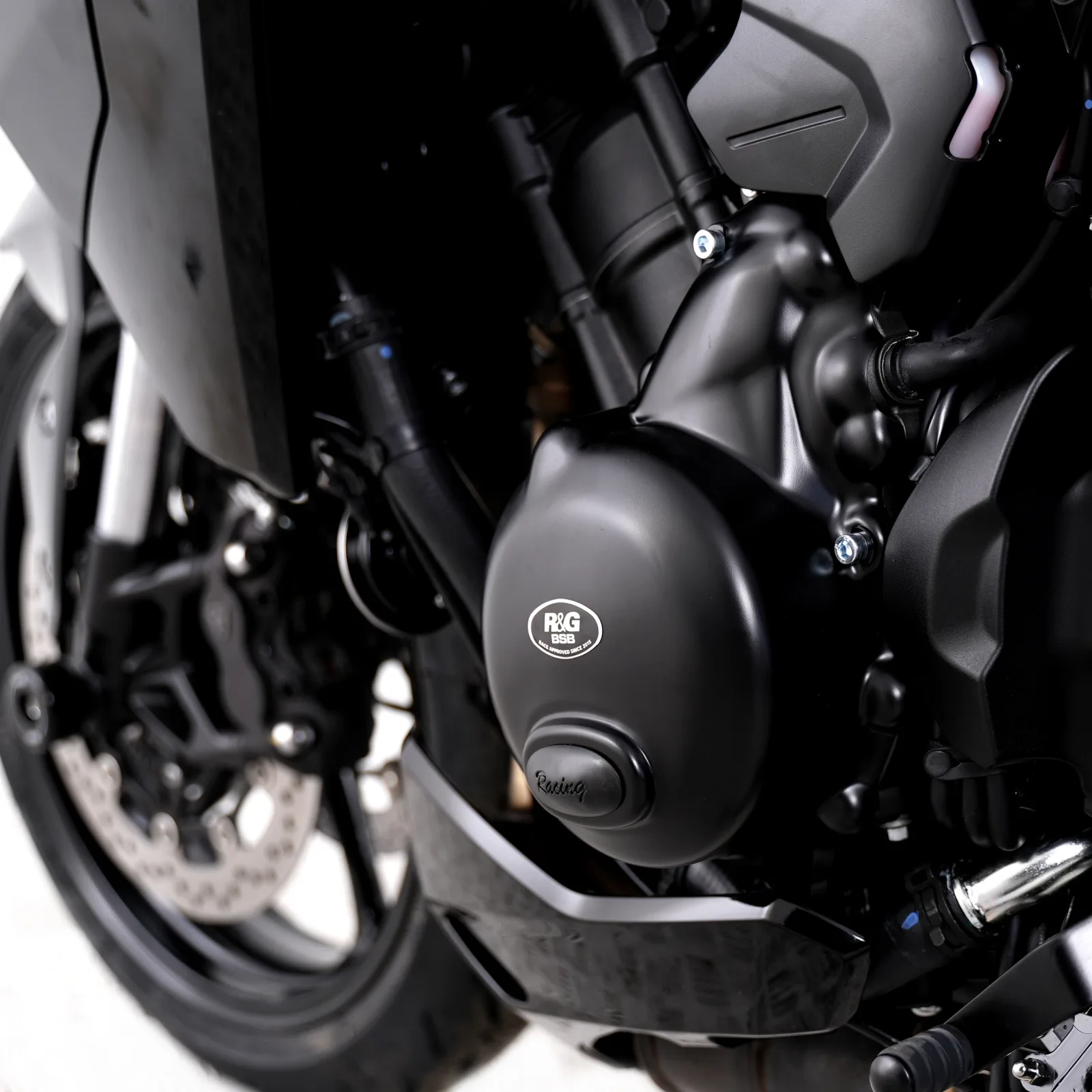 R&G Протектор за двигател Race (лява страна) за Triumph Daytona 675 (2013–2016), Street Triple 675 (2014–2016) и др.