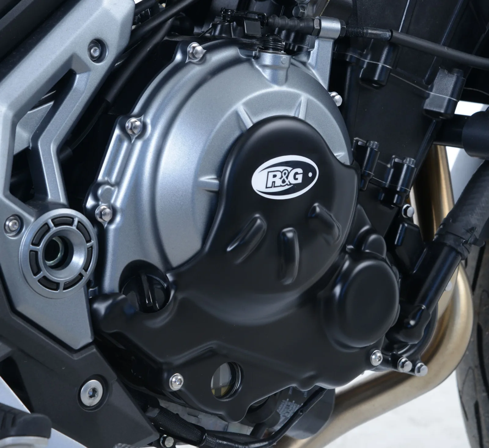 R&G Протектор за двигател Slash Cut (дясна страна) за Kawasaki Z650 (2017–2024), Ninja 650 (2017–2024), Z650RS (2021+), Z650 S (2026+)