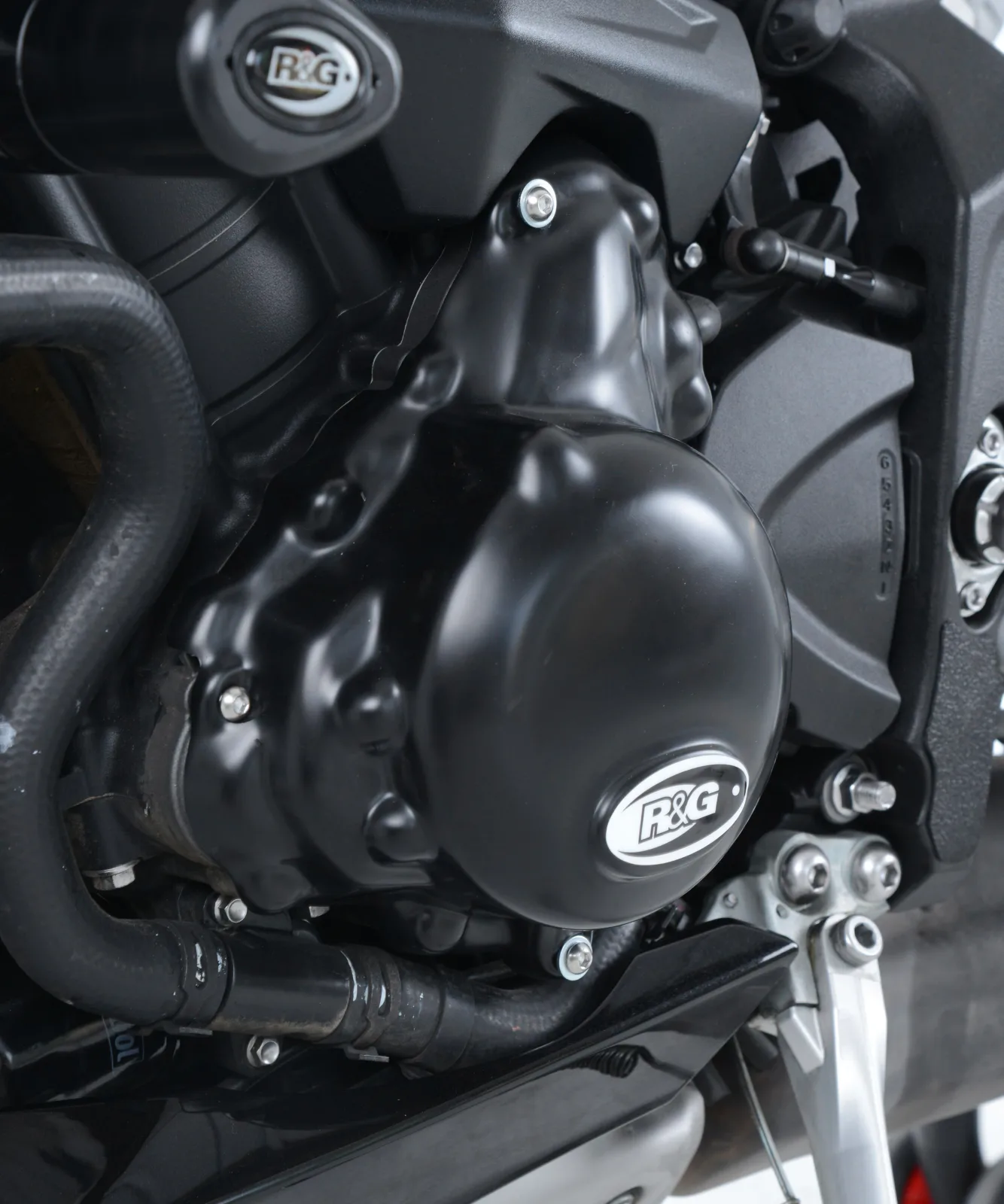 R&G Протектор за двигател за Triumph Daytona 675 (2013–2016), Street Triple 675 (2014–2016) и др.