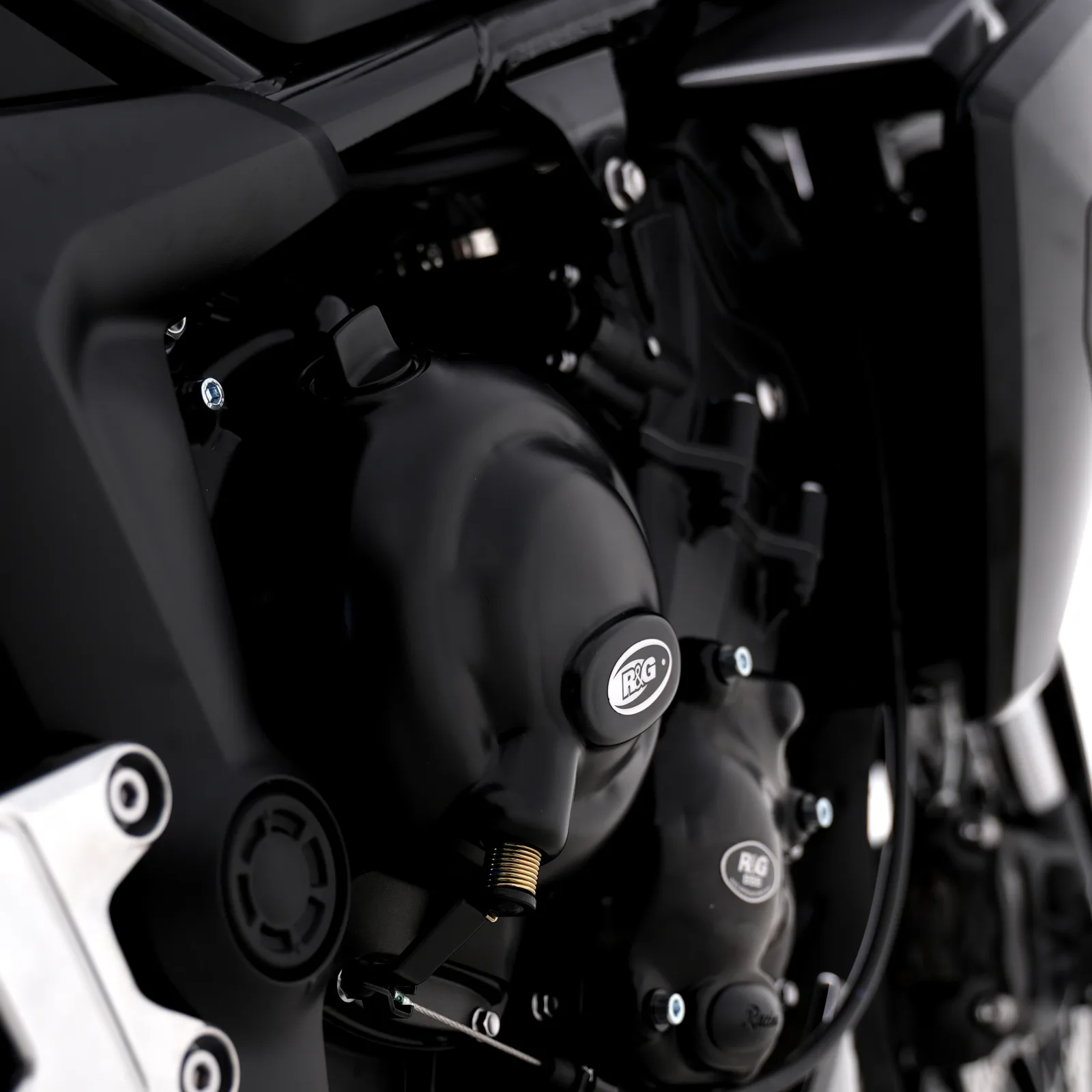 R&G Протектор за двигател за Triumph Street Triple 675 (2012–2016), Daytona 675 (2012–2016) и др.