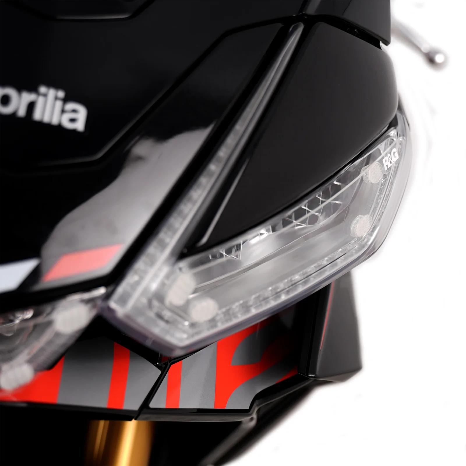 R&G Протектор за фар за Aprilia RS 660 (2021+), Tuono 660 (2021+), Tuono V4 1100 RR (2021–2023) и др.
