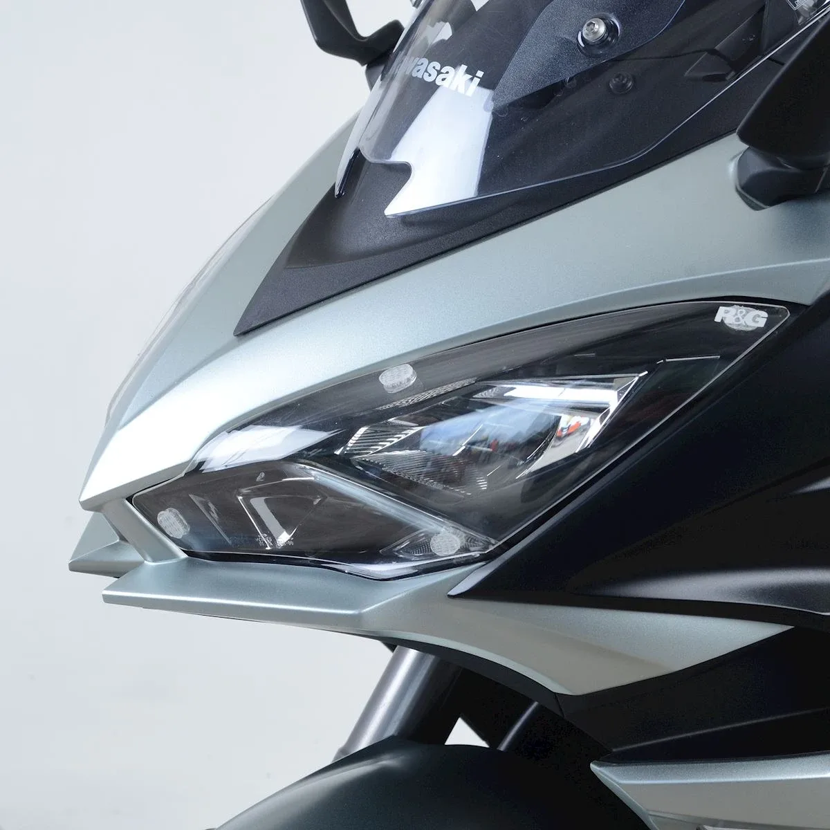 R&G Протектор за фар за Kawasaki Z1000SX (2017–2019), Ninja 1000SX (2020–2024), Ninja 1100SX (2025+)