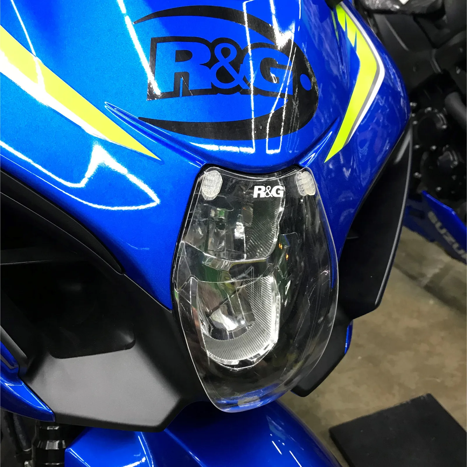 R&G Протектор за фар за Suzuki GSX-R 1000 (2017+), GSX-R 1000R (2017+)