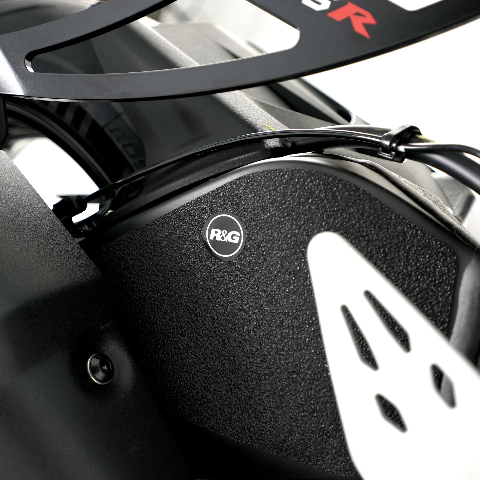 R&G Протектори Boot Guard (2 части) за Kawasaki ZX-6R (2019+)
