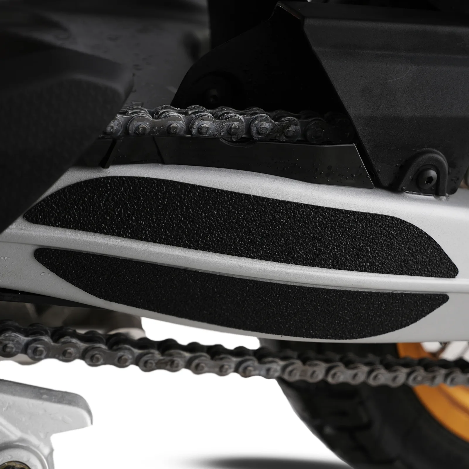 R&G Протектори Boot Guard за Aprilia Tuareg 660 (2022+)