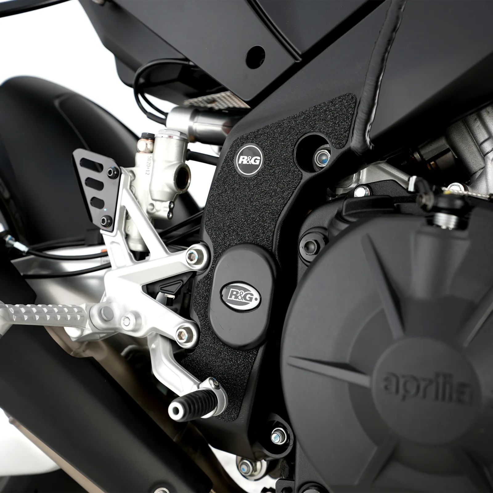 R&G Протектори Boot Guard за Aprilia Tuono V4 1100 RR (2021–2023), RSV4 1100 Factory (2021–2024) и др.