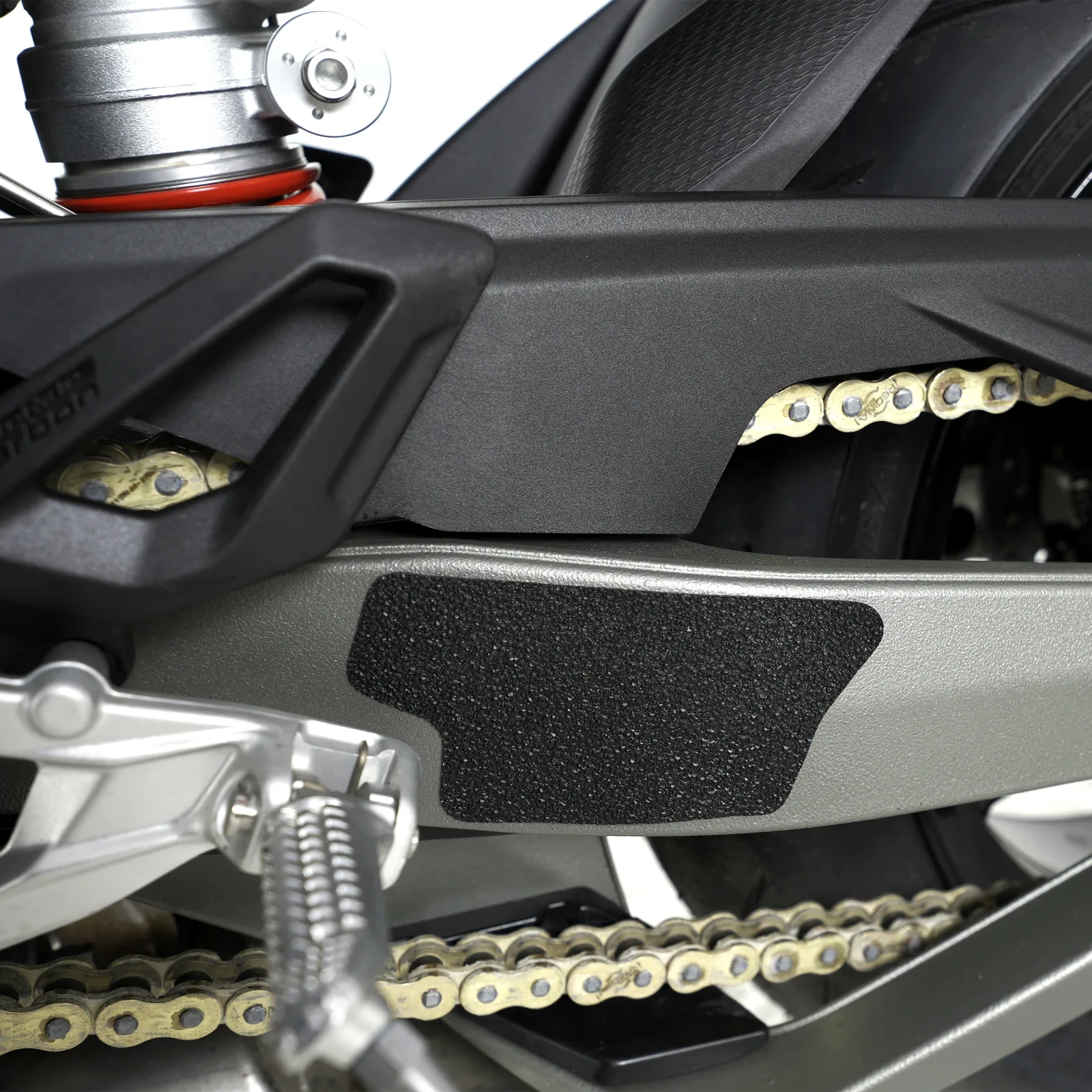 R&G Протектори Boot Guard за BMW M 1000 RR (2021–2024), S 1000 RR (2023+), M 1000 R (2023+)