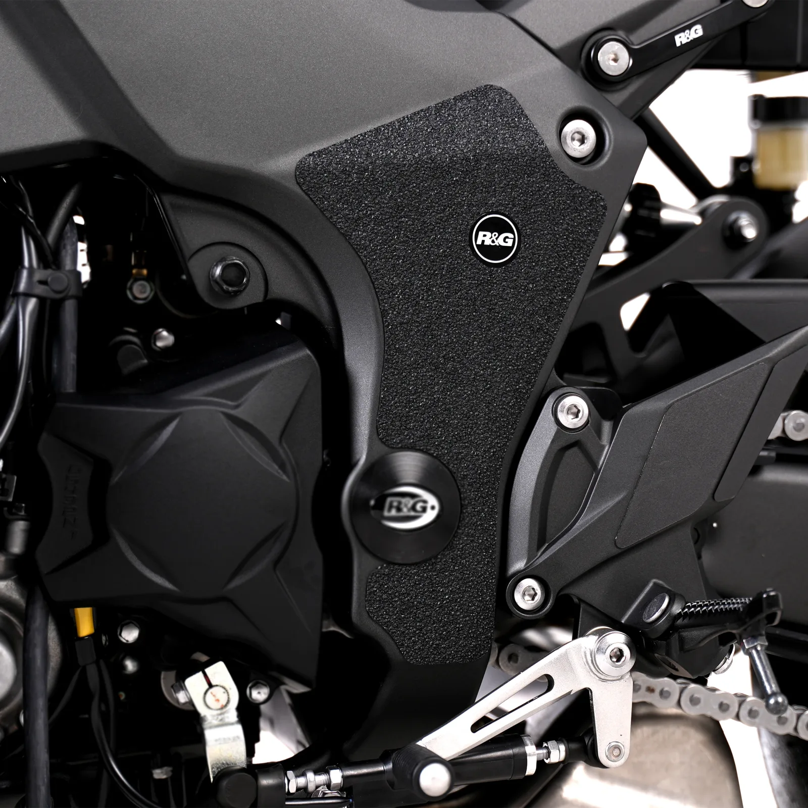 R&G Протектори Boot Guard за Kawasaki Z1000SX (2011–2019), Ninja 1000SX (2020–2024), Ninja 1100SX (2025+), Z1100 (2026+)