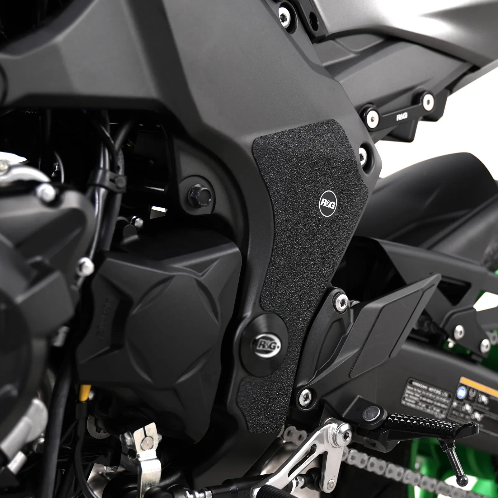 R&G Протектори Boot Guard за Kawasaki Z1000SX (2011–2019), Ninja 1000SX (2020–2024), Ninja 1100SX (2025+), Z1100 (2026+)