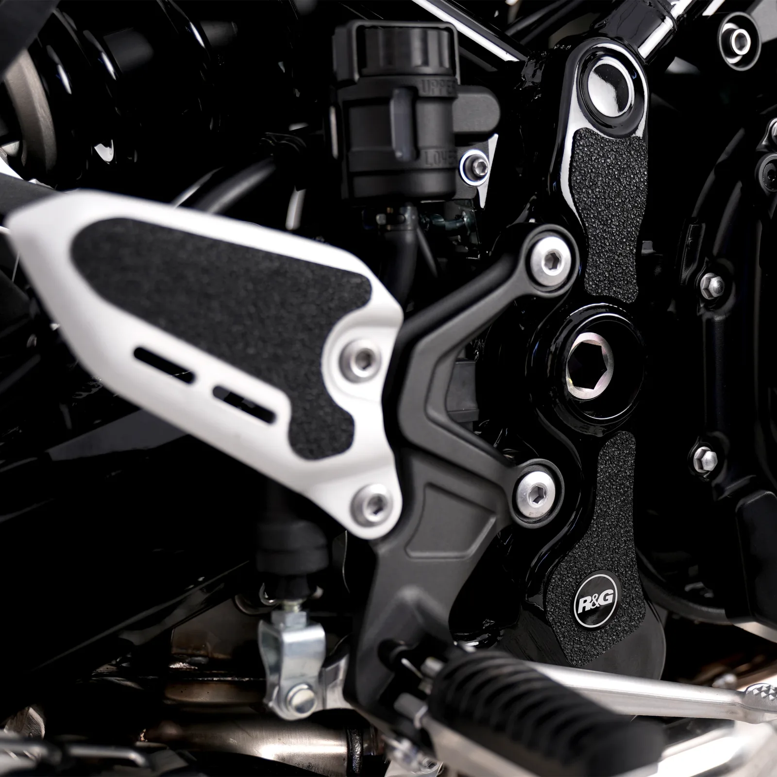 R&G Протектори Boot Guard за Kawasaki Z900RS (2021+)