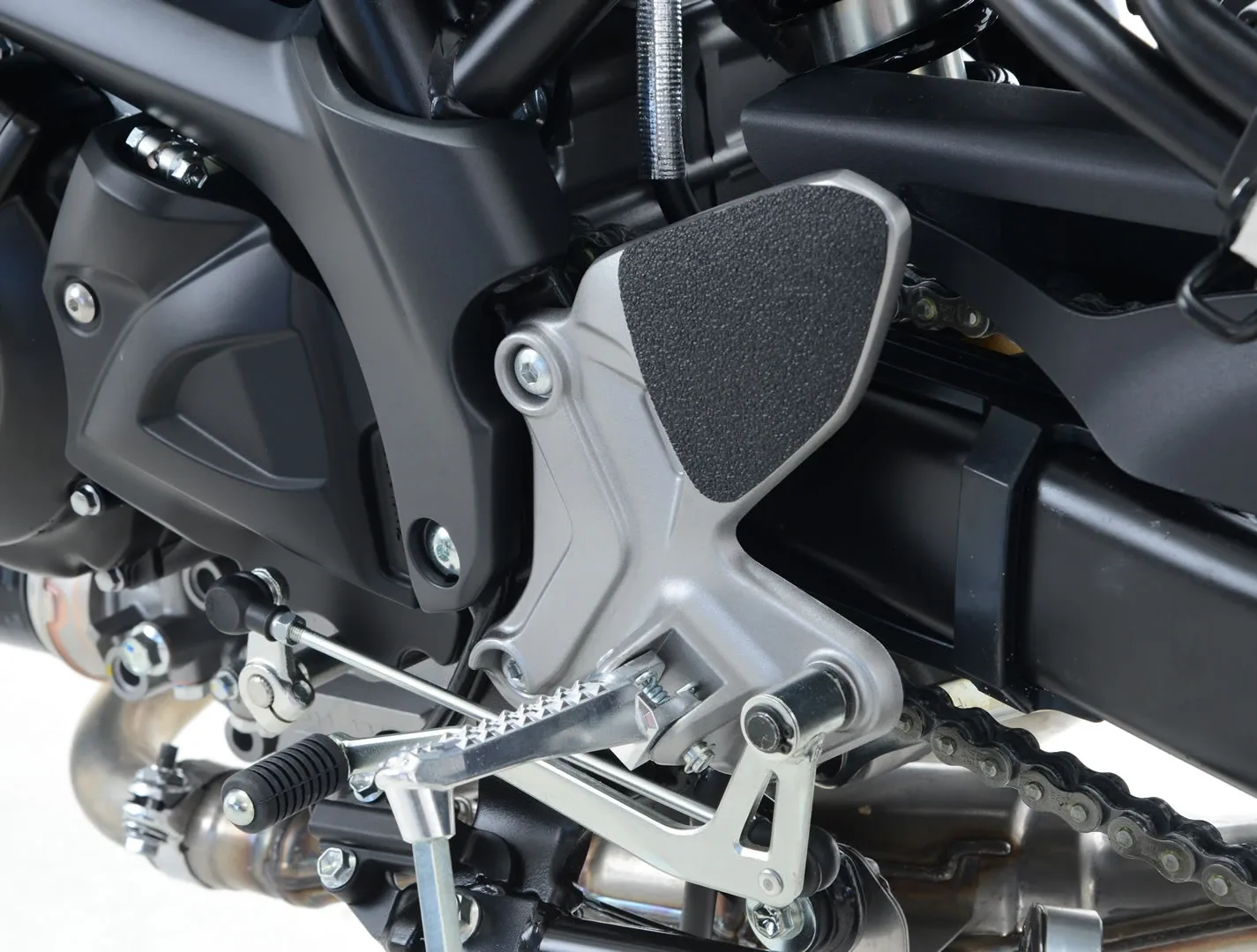 R&G Протектори Boot Guard за Suzuki SV 650 (2016–2018), SV 650X (2018–2023)