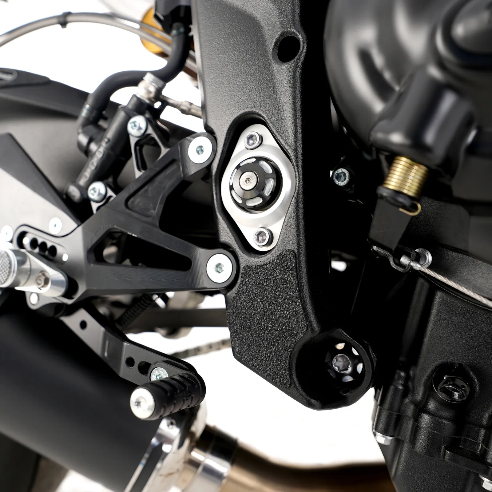 R&G Протектори Boot Guard за Triumph Street Triple 765 RS (2017+), Street Triple 765 R (2017+) и др.