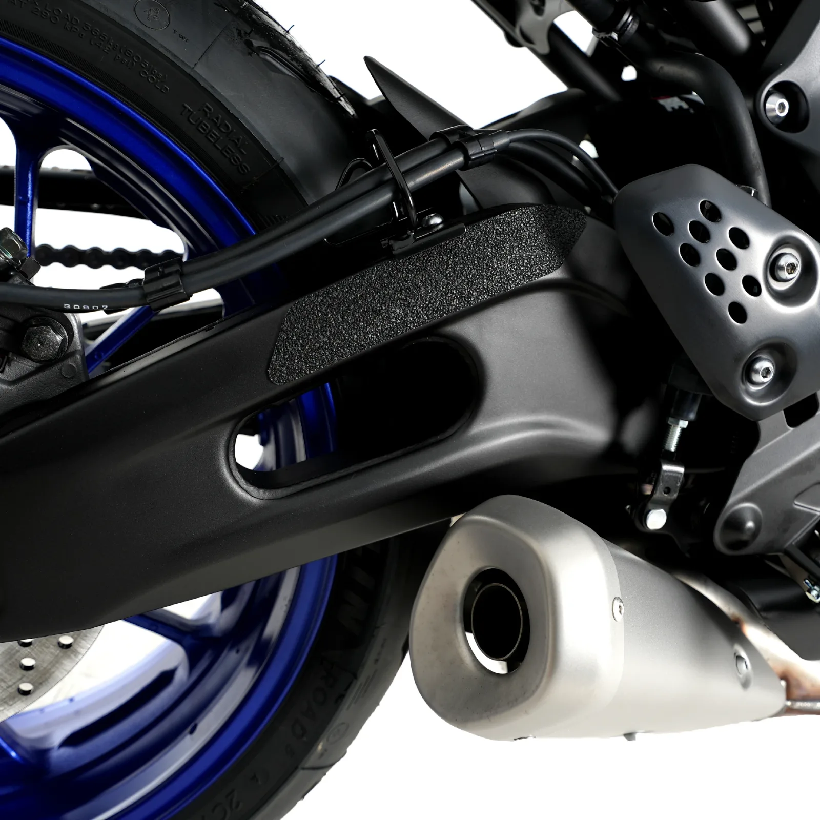 R&G Протектори Boot Guard за Yamaha MT-07 (2014–2024), XSR 700 (2016+), YZF-R7 (2022–2025)