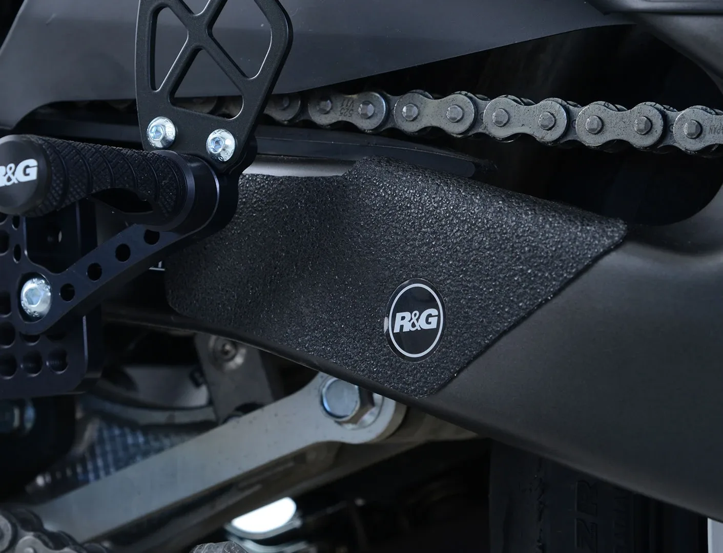 R&G Протектори Boot Guard за Yamaha YZF-R6 (2017–2020)