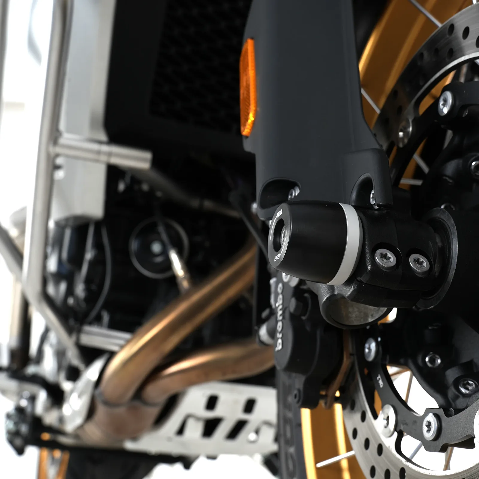 R&G Протектори за предна вилка APEX за BMW F 900 GS (2024+), R 1300 R (2025+), R 1300 RT (2025+), R 1300 RS (2025+) и др.