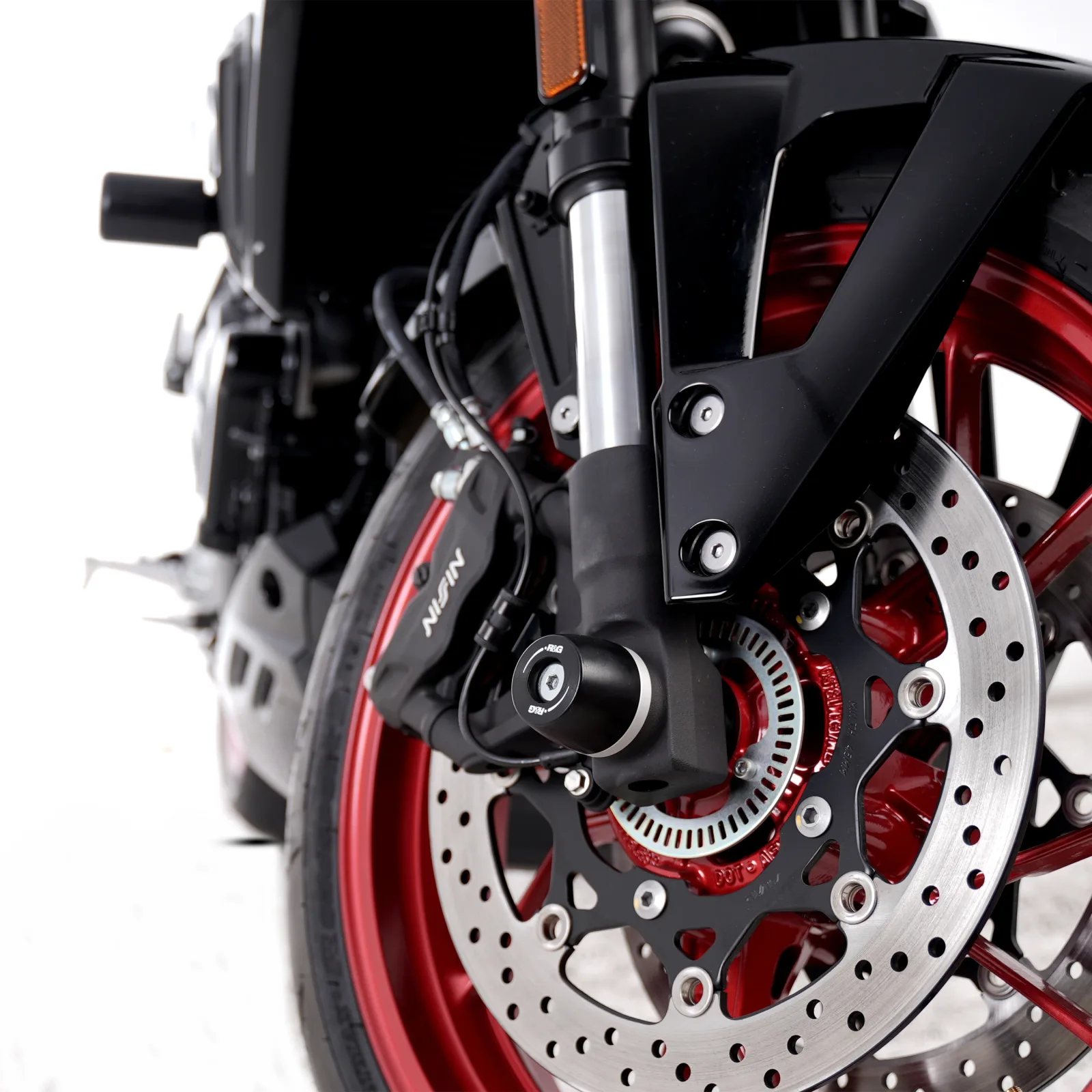 R&G Протектори за предна вилка APEX за Suzuki GSX-8S (2023+), V-Strom 800 (2023+), GSX-8R (2024+), GSX-8T (2025+), GSX-8TT (2025+)