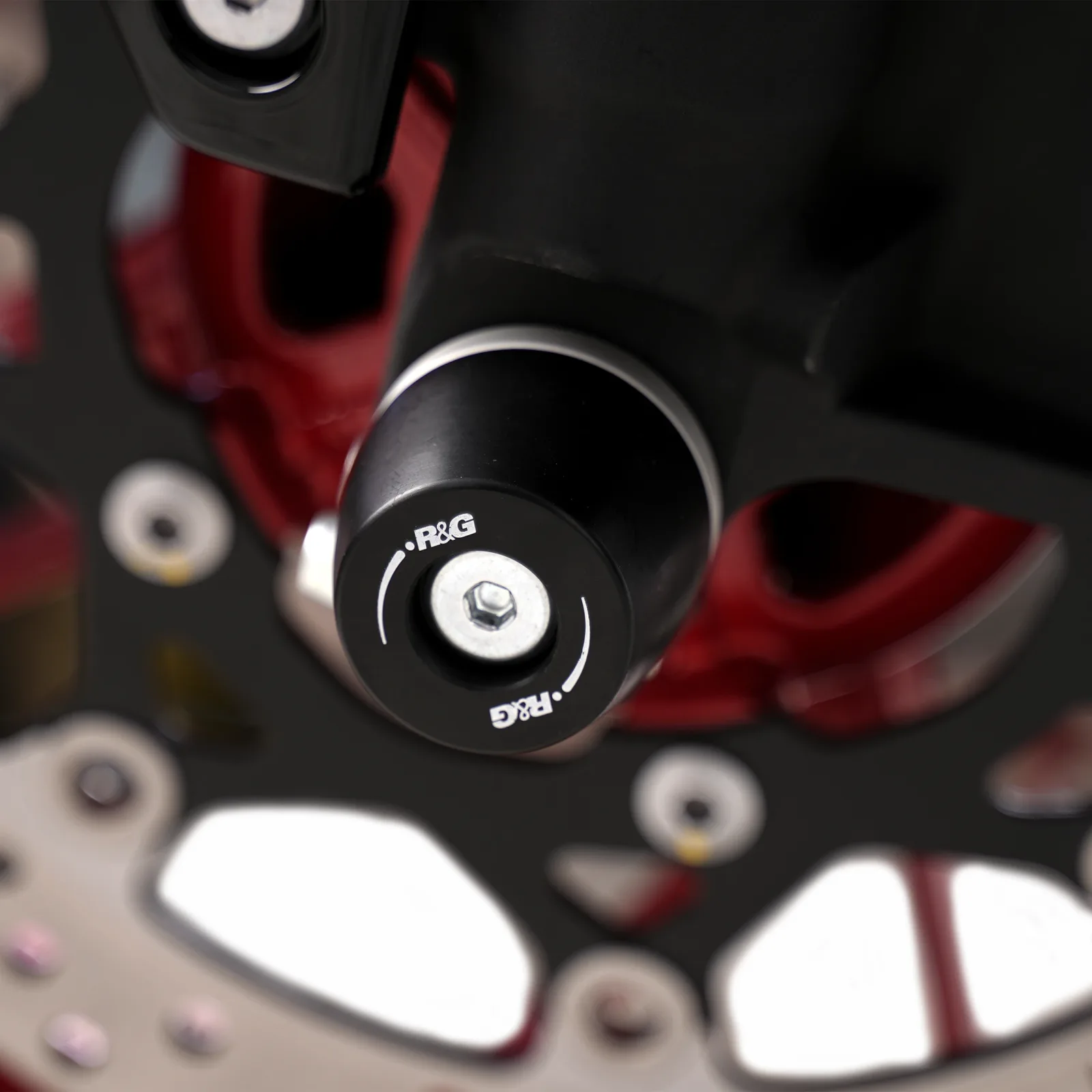 R&G Протектори за предна вилка APEX за Suzuki GSX-8S (2023+), V-Strom 800 (2023+), GSX-8R (2024+), GSX-8T (2025+), GSX-8TT (2025+)