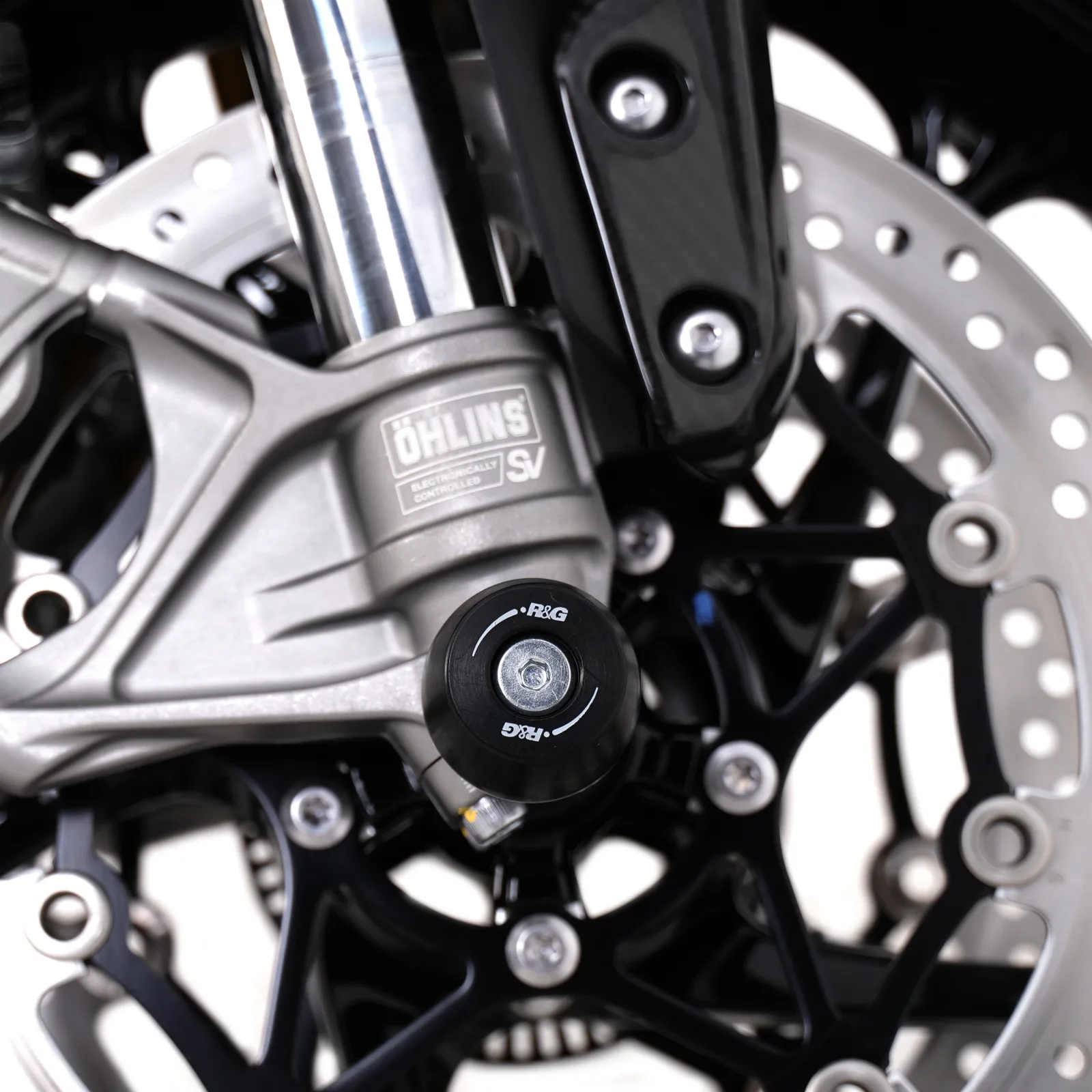 R&G Протектори за предна вилка APEX за Triumph Speed Triple 1050 (2011–2020), Speed Triple 1200 RS (2021+) и др.