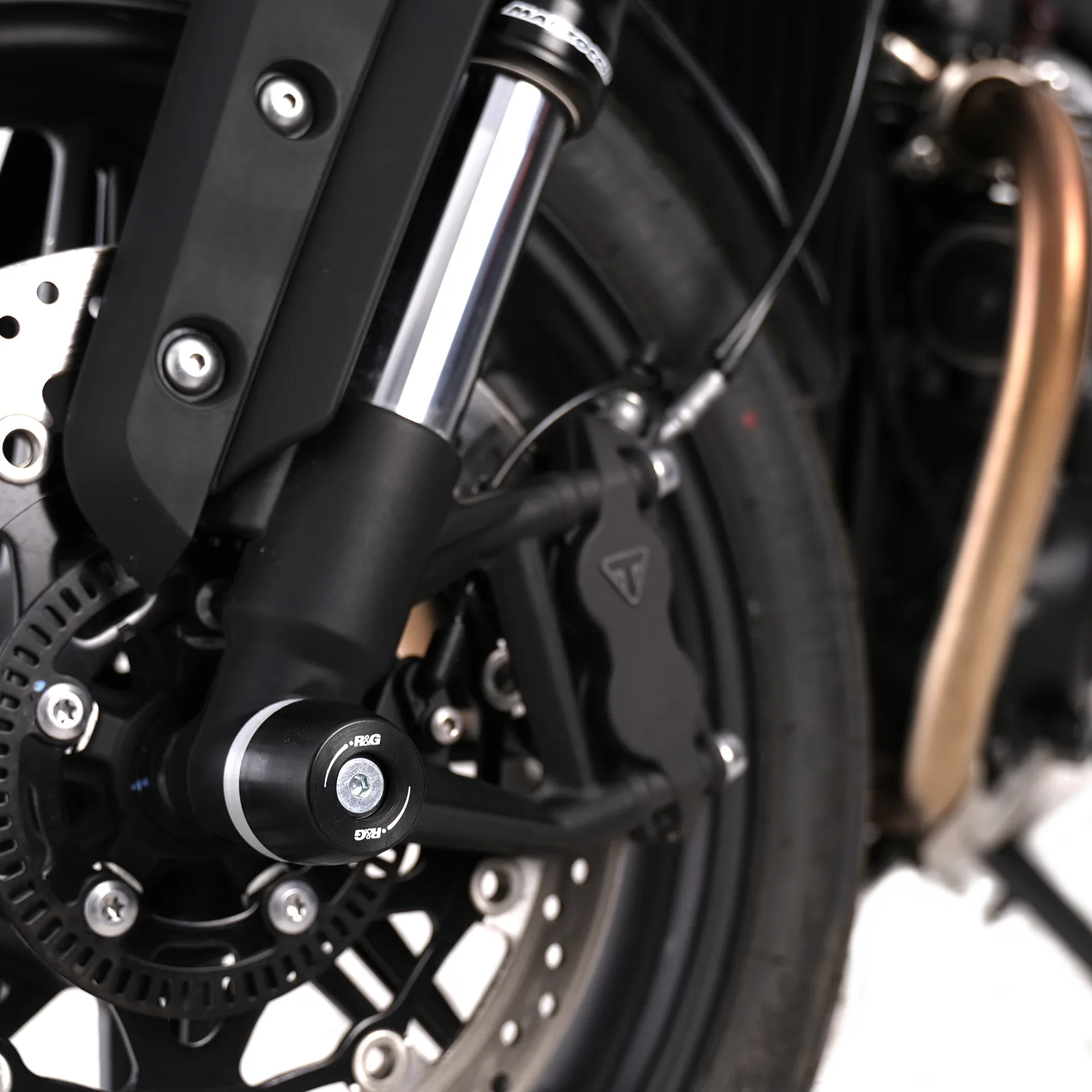 R&G Протектори за предна вилка APEX за Triumph Speed Twin 1200 (2024+), Speed Twin 900 (2025+)
