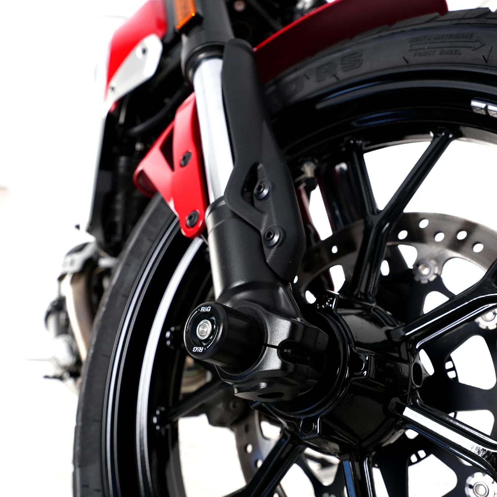 R&G Протектори за предна вилка за Ducati Scrambler Icon (2015+), Scrambler Full Throttle (2016, 2019, 2023+) и др.