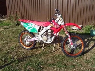 R&G Протектори за предна вилка за Honda CRF 250R (2002–2004), CRF 450R (2002–2004), CRF 250X (2004)