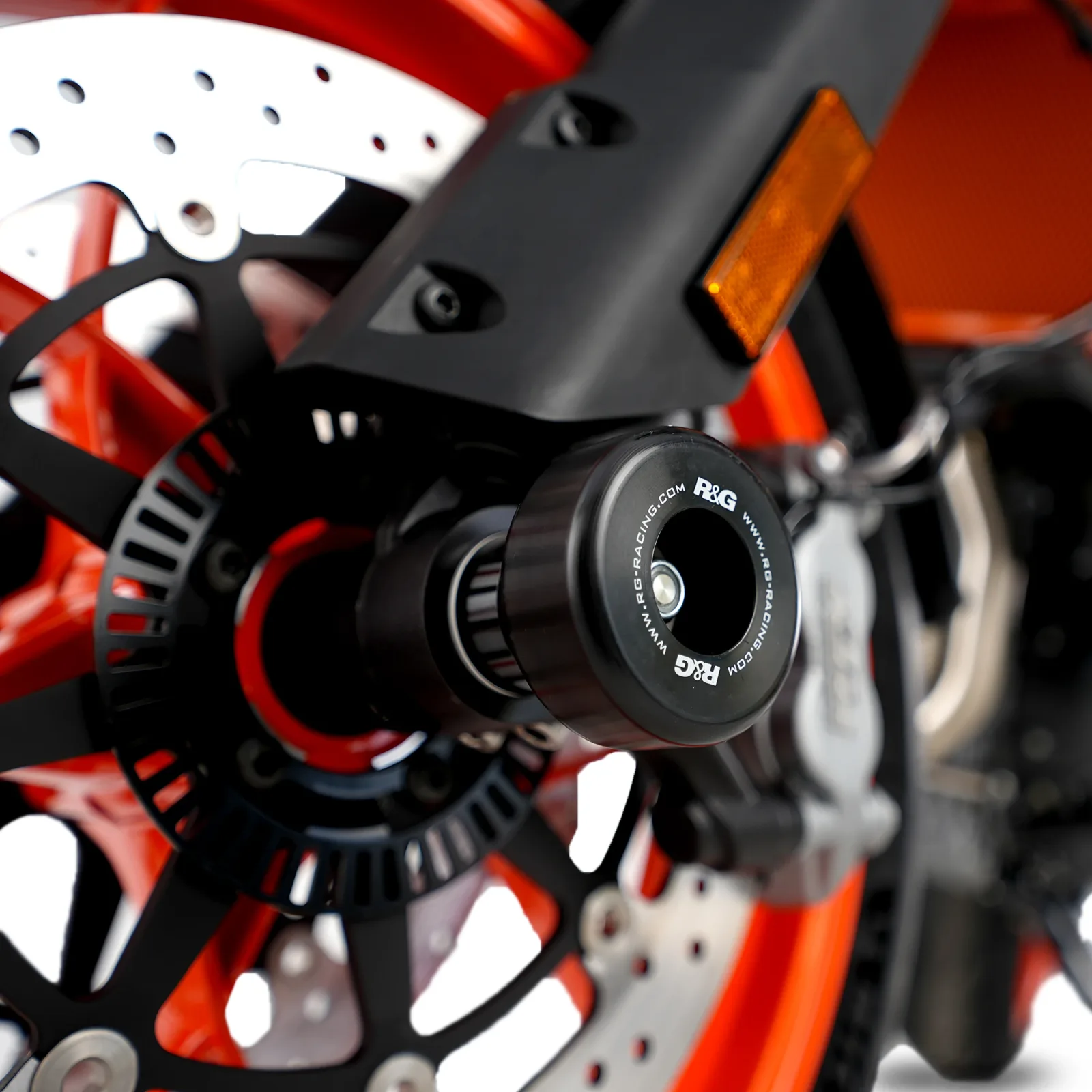 R&G Протектори за предна вилка за Husqvarna Norden 901 (2022+), CF Moto 800 MT Touring (2022+), KTM 890 SMT (2023–2024) и др.