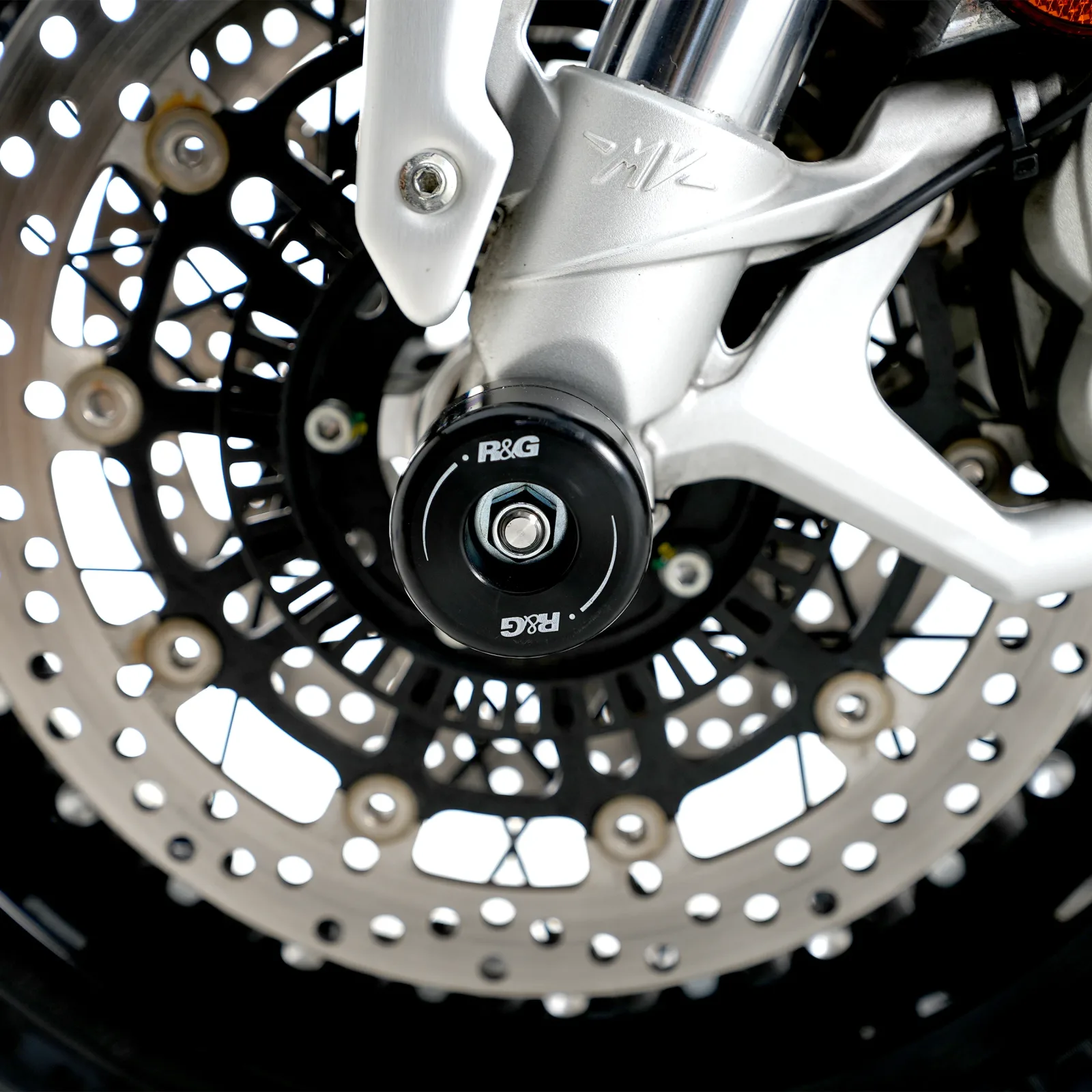 R&G Протектори за предна вилка за MV Agusta Rivale 800 (2014–2018), Turismo Veloce 800 (2015+), Stradale 800 (2015–2018) и др.