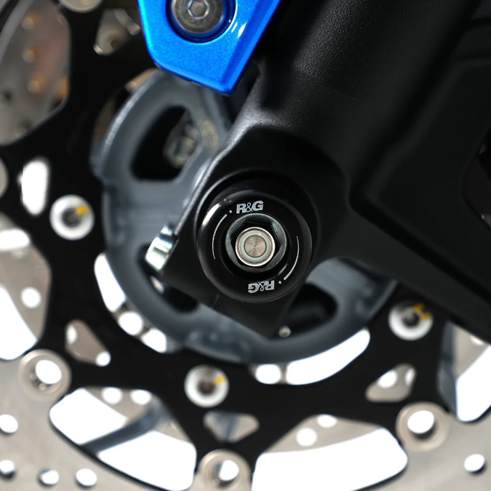 R&G Протектори за предна вилка за Suzuki V-Strom 800 (2023+), GSX-8R (2024+)