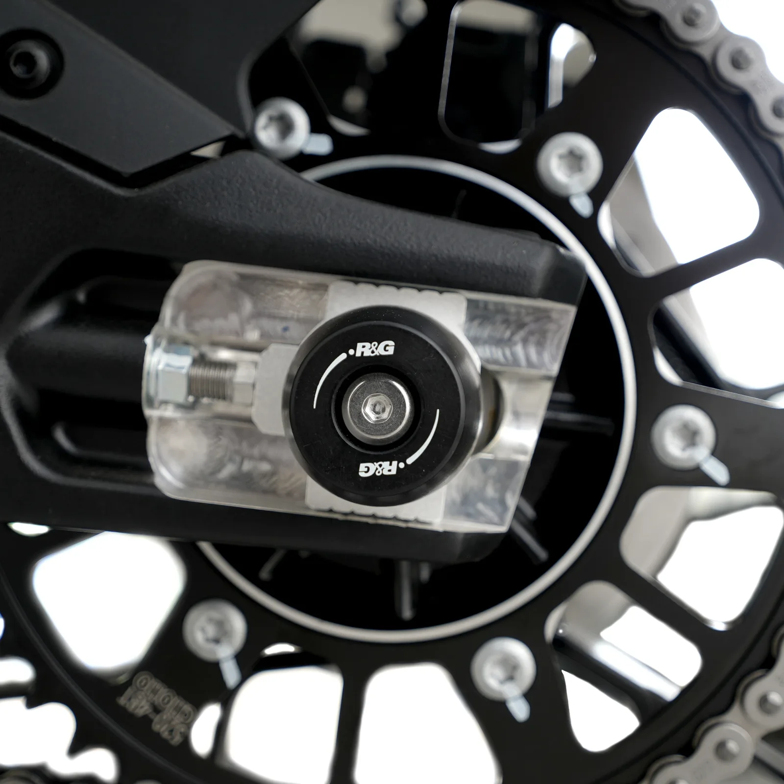 R&G Протектори за шарнир APEX за CF Moto 675 NK (2025+), 675 SR-R (2025+)