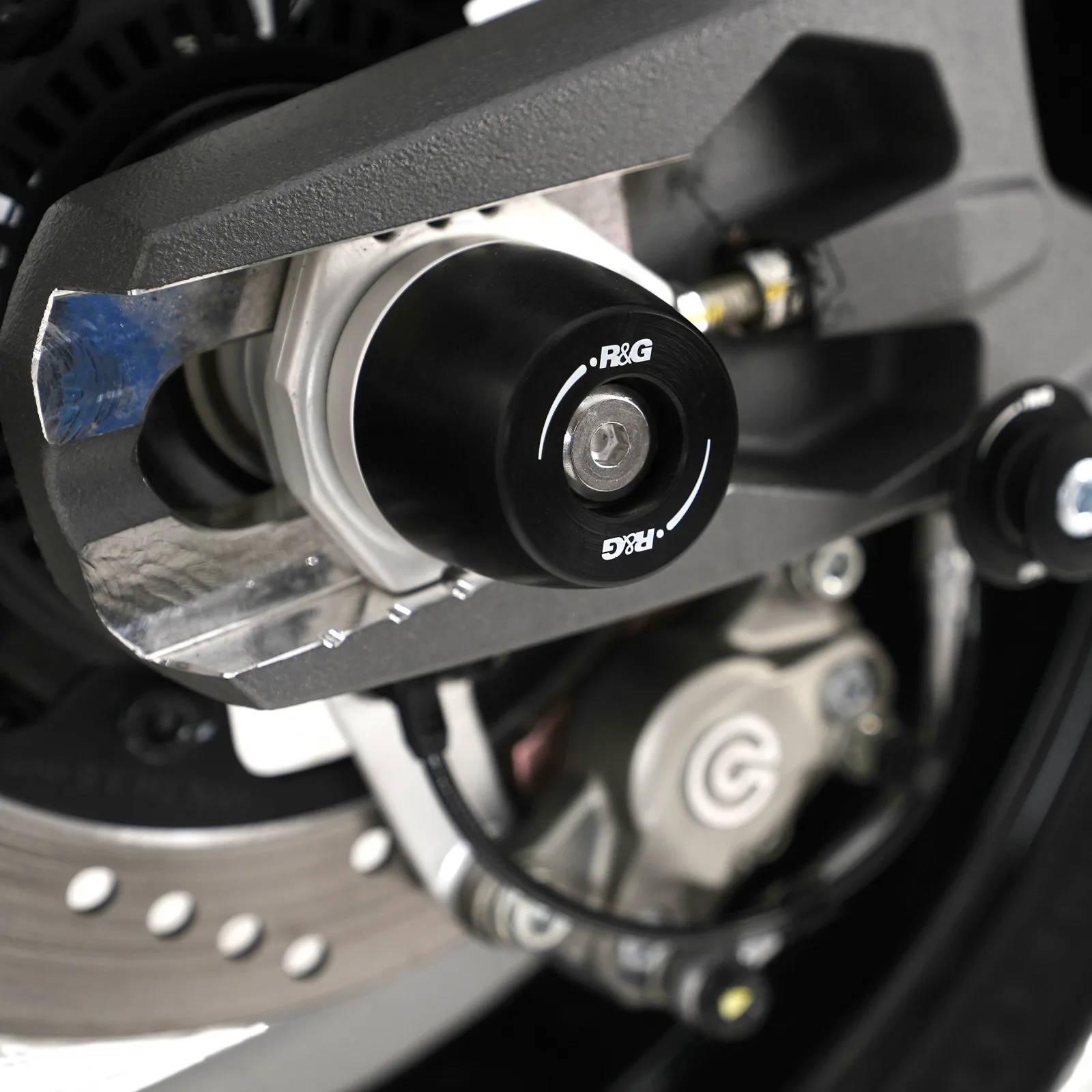 R&G Протектори за шарнир APEX за Ducati Monster V2 (2026+), Hypermotard V2 (2026+)
