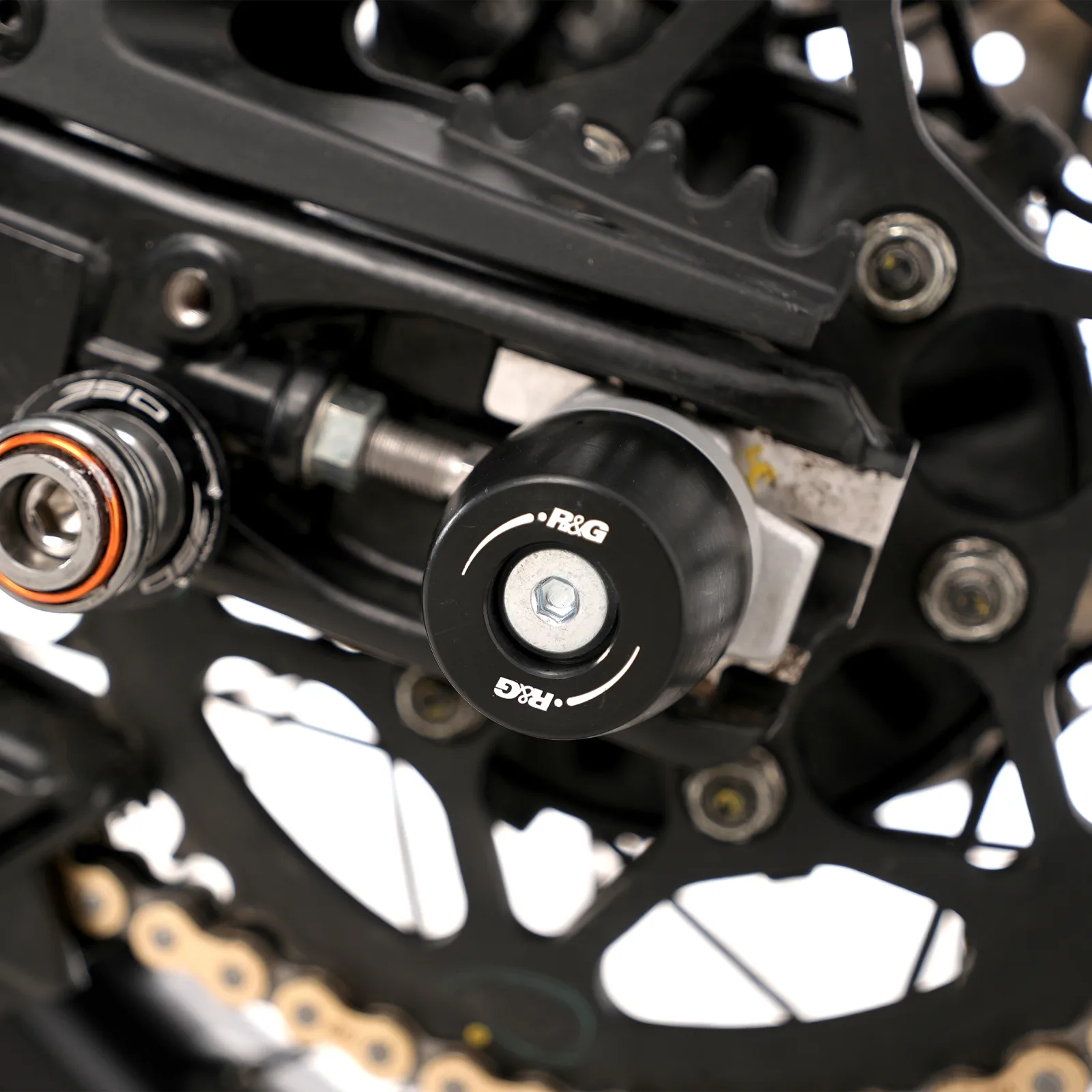 R&G Протектори за шарнир APEX за KTM 390 Adventure (2025+)