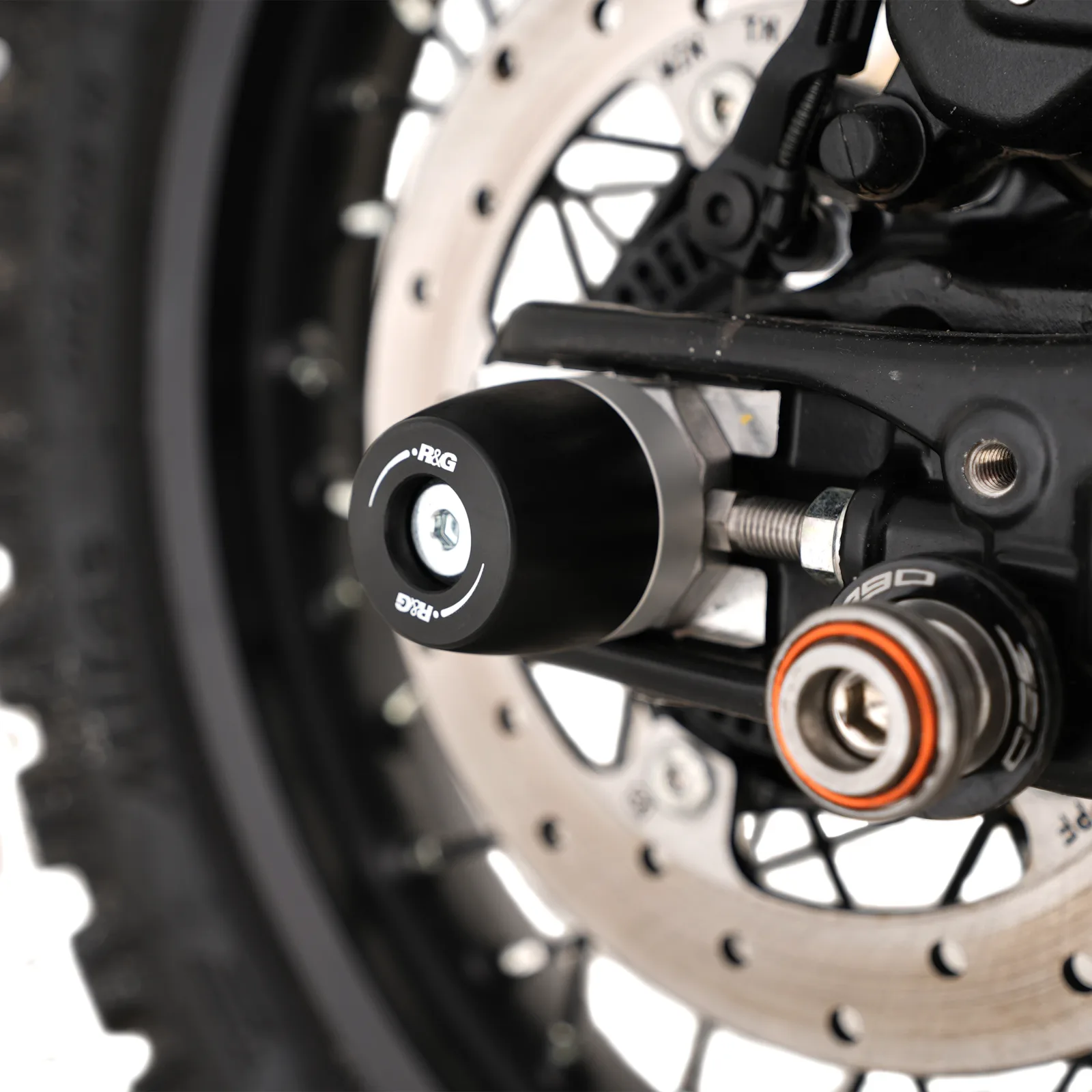 R&G Протектори за шарнир APEX за KTM 390 Adventure (2025+)
