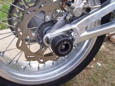 R&G Протектори за шарнир за Aprilia SXV 450 (до 2007), SXV 550 (до 2012), Shiver 750 (2008–2016), Dorsoduro 750 и др.