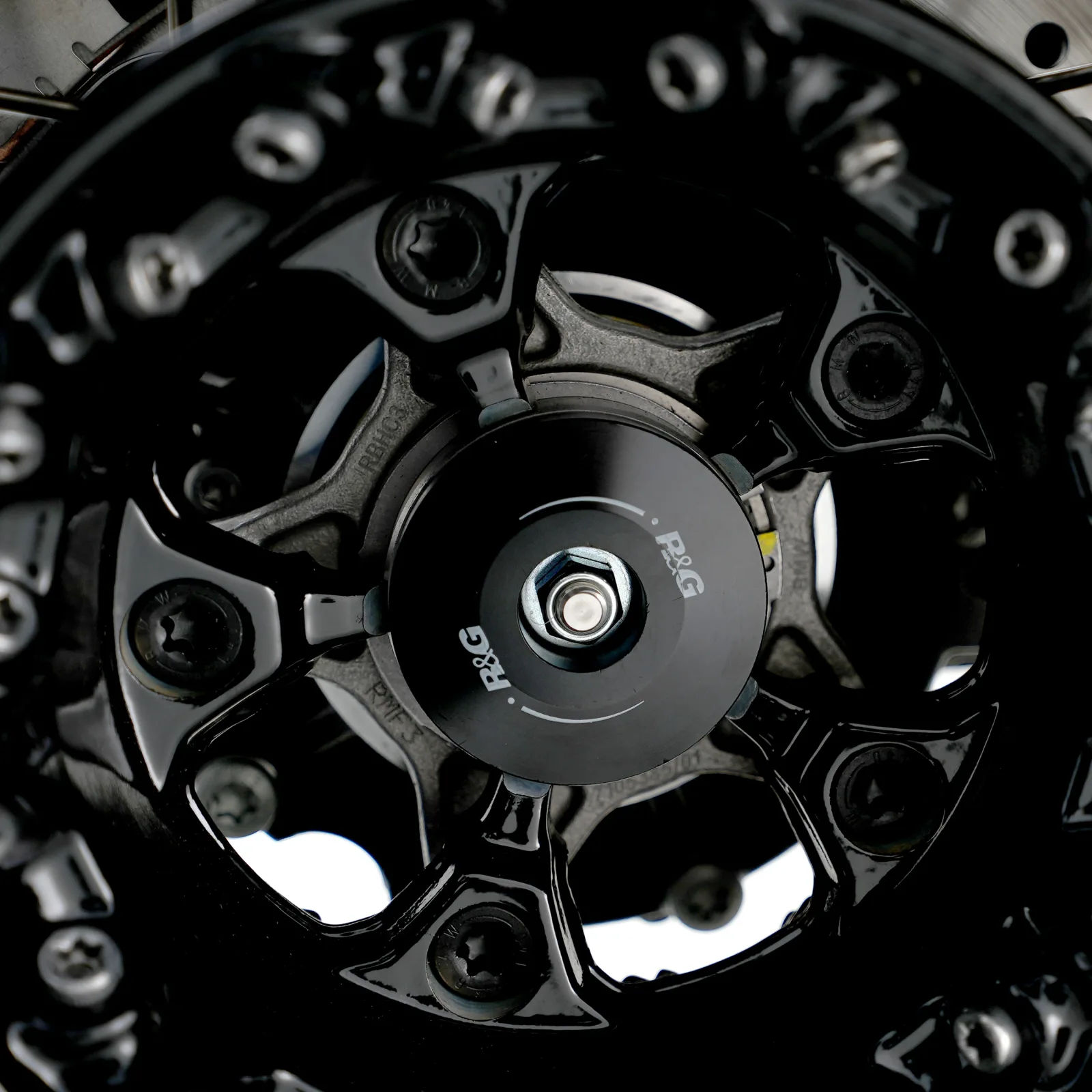 R&G Протектори за шарнир за BMW R 1300 GS (2023+), R 1300 GS Adventure (2024+), R 1300 R (2025+), R 1300 RT (2025+) и др.