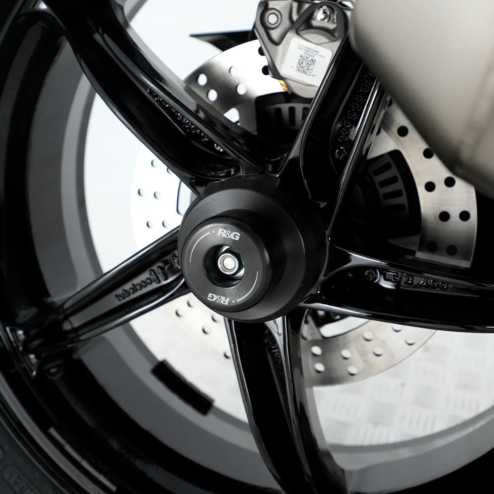 R&G Протектори за шарнир за KTM 1290 Super Duke R (2014–2024), 1290 Super Duke GT (2016–2024) и др.