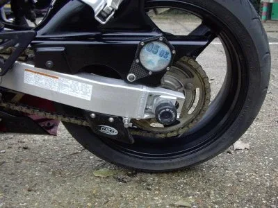 R&G Протектори за шарнир за Suzuki GSX 1300R Hayabusa (2001–2007), GSX-R 750 (1996–2005), GSX-R 600 (1996–2005) и др.