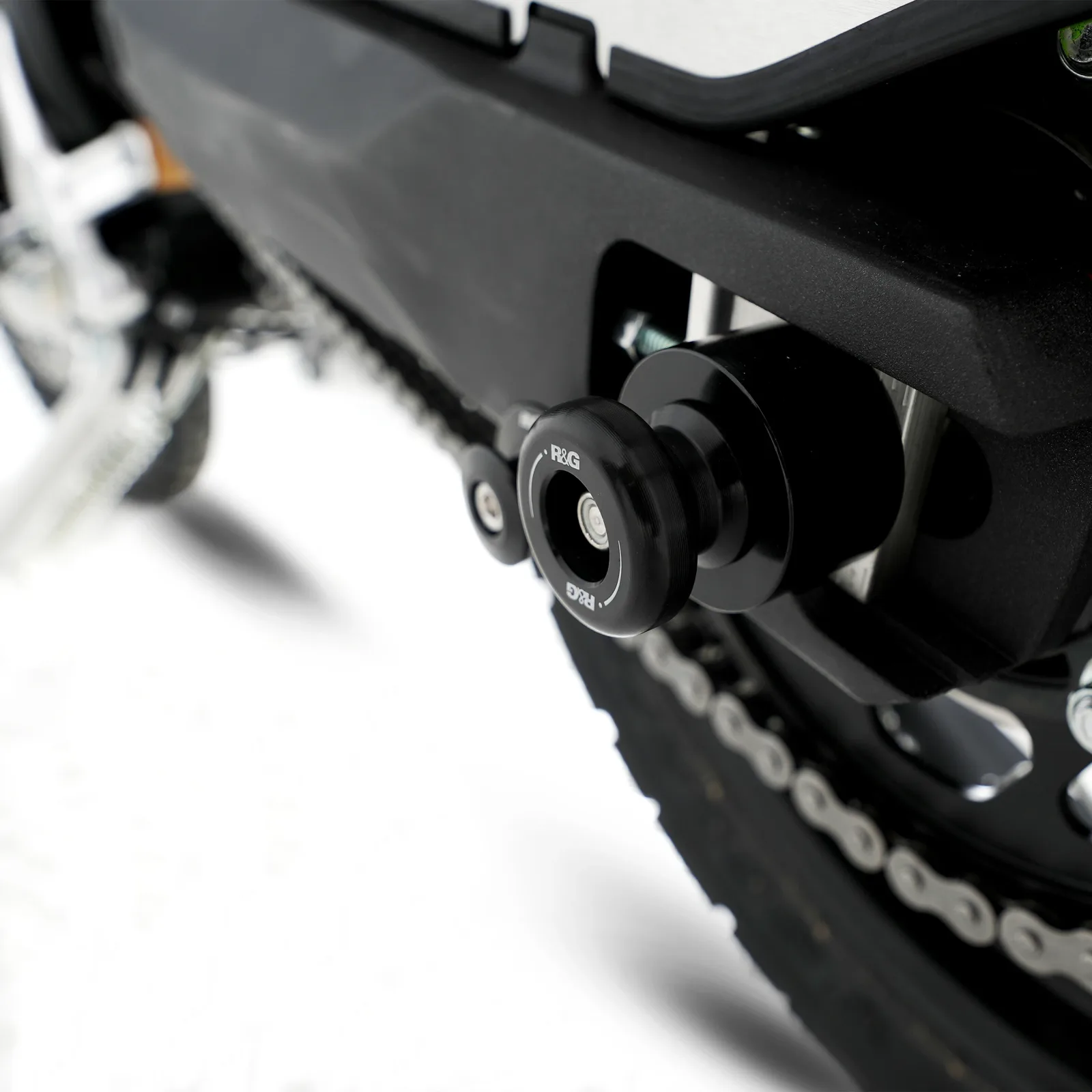 R&G Протектори за шарнир за Yamaha Tenere 700 (2019–2021, 2023+)