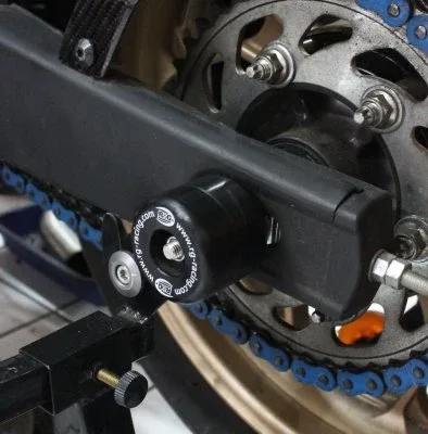 R&G Протектори за шарнир за Yamaha YZF-R3 (2015+), MT-03 (2020+)