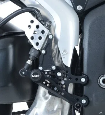 R&G Регулируеми степенки за Honda CBR 600RR (2003+)