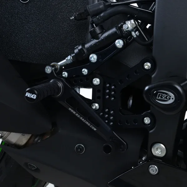 R&G Регулируеми степенки за Kawasaki ZX-6R (2019+)