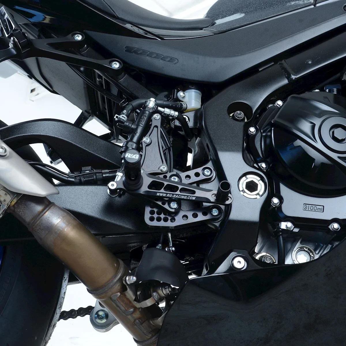 R&G Регулируеми степенки за Suzuki GSX-R 1000 (2017–2024), GSX-R 1000R (2017+)