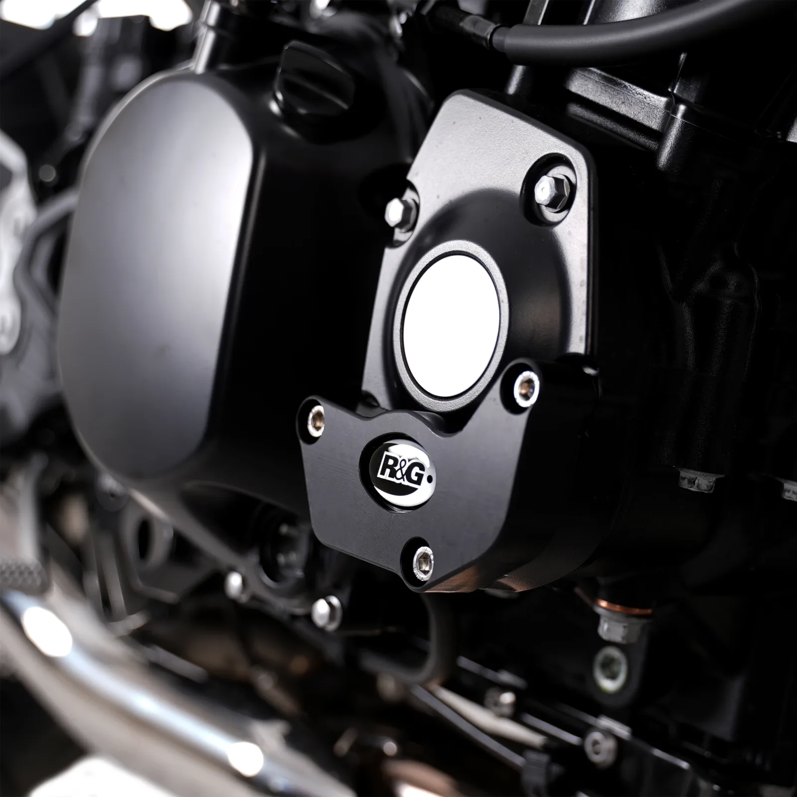 R&G Слайдер за двигател (дясна страна) за Kawasaki Z900 (2017+), Z900RS (2018+)