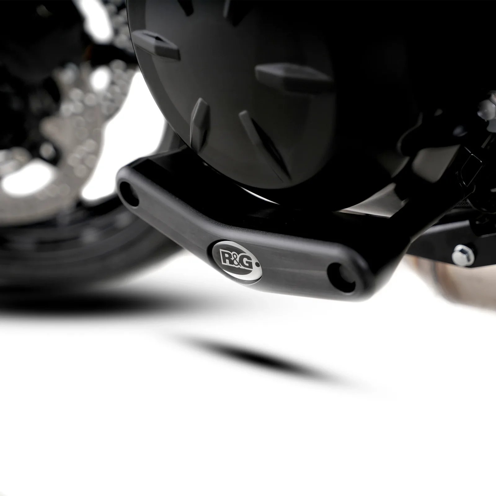 R&G Слайдер за двигател (лява страна) за Kawasaki Z650 (2017+), Z650RS (2021+), Z650 S (2026+)