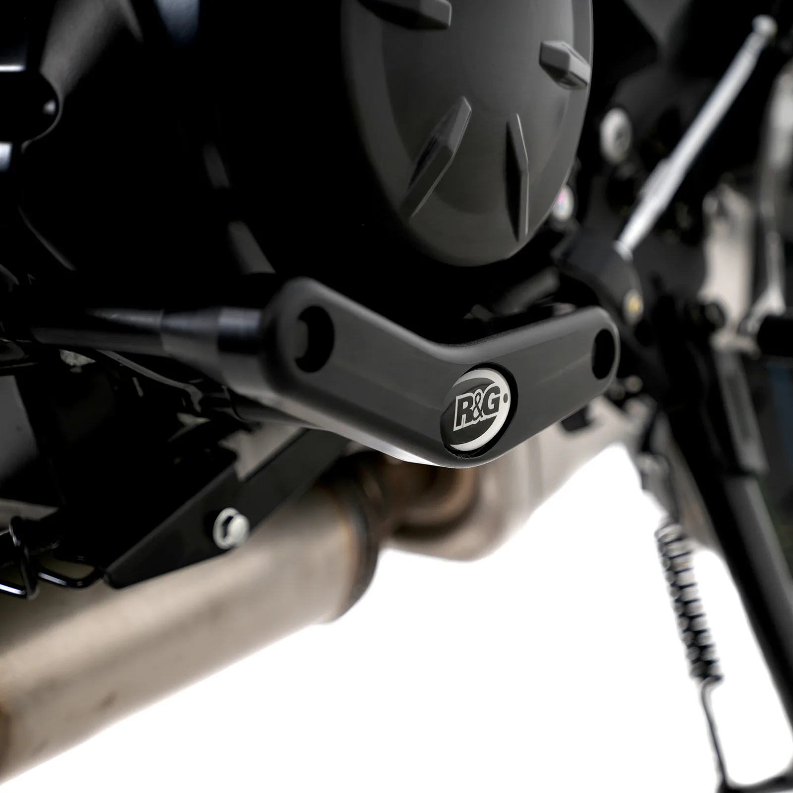 R&G Слайдер за двигател (лява страна) за Kawasaki Z650 (2017+), Z650RS (2021+), Z650 S (2026+)