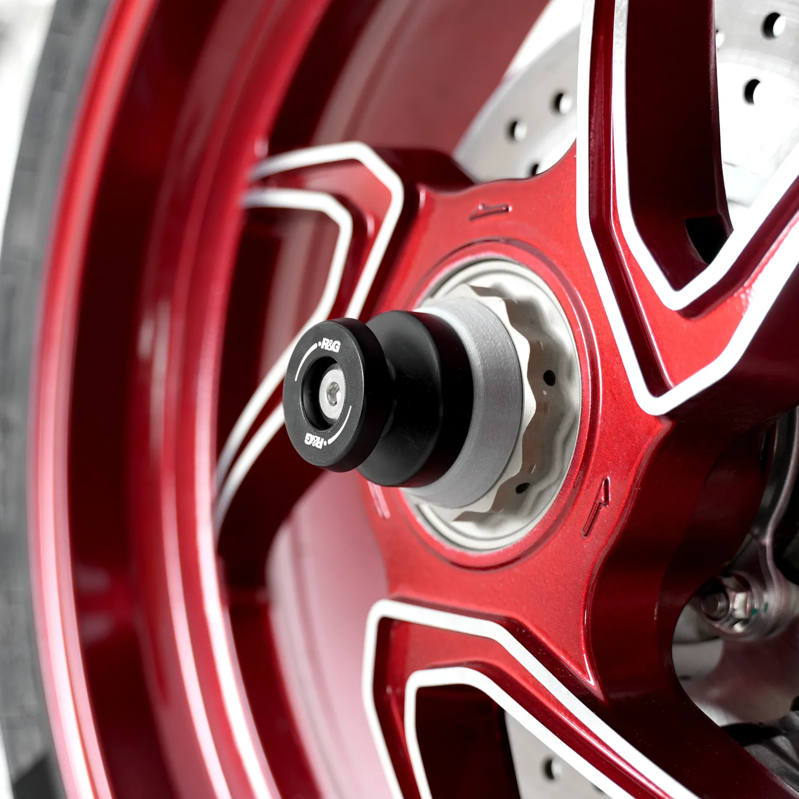 R&G Слайдери за ос APEX за MV Agusta Brutale 750, Brutale 910, F4 1000 (2006–2008, 2010–2014), F3 675 (2012–2018) и др.
