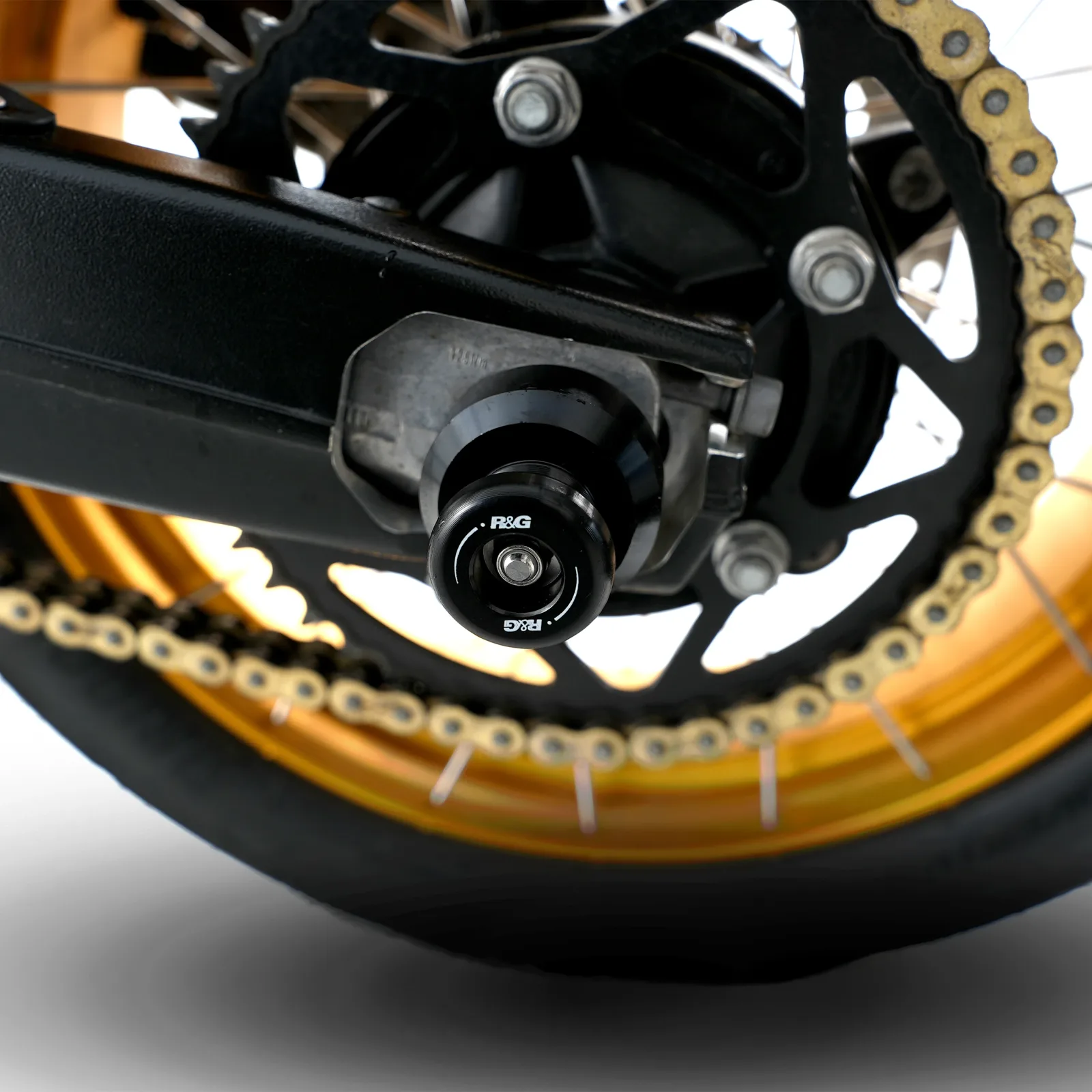 R&G Слайдери за ос за BMW F 900 R (2020–2024), F 900 XR (2020–2024), F 900 GS (2024+)