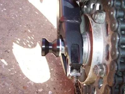 R&G Слайдери за ос за Honda CBR 600F4i (2001–2006)