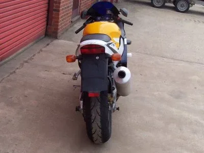 R&G Слайдери за ос за Honda CBR 929RR (2000–2001)